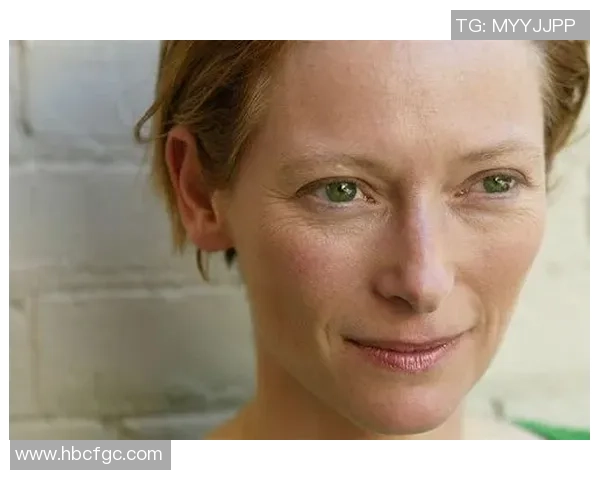 足球明星放羊高清图片展现运动员别样生活风貌与自然之美